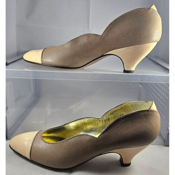 Vintage Walter Steiger Beige & Cream Kitten Heel Pumps Size 7 - Picture 1 of 12